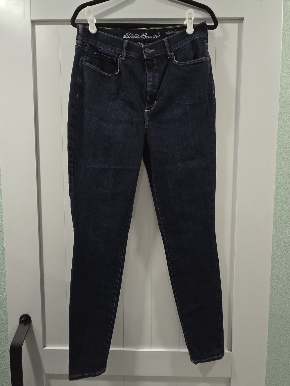 Eddie Bauer Women's Dark Blue Slightly Curvy Jeans